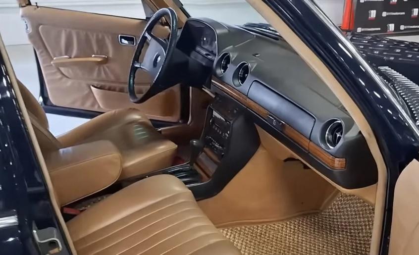 Намериха знаменит Mercedes от 1982 г. и е в страхотно състояние Видео