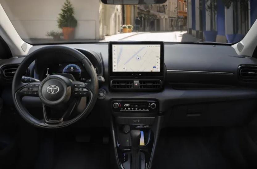 Иновативни решения: Toyota показа новото поколение на Yaris Снимки