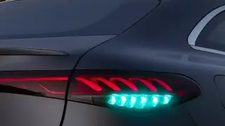 600 продадени коли за ден, 150 000 бройки за 253 дни: Този джип стана истински хит