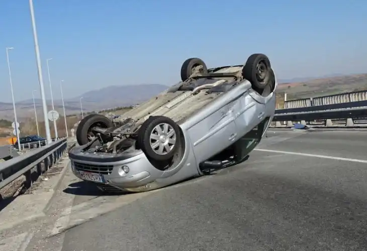 Какво да правим, ако колата се преобърне при катастрофа?