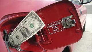 Неутолима жажда: Защо се повишава разхода на гориво на колата и как да се борим с него