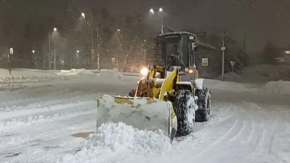 Как изглеждат пътищата в Камчатка след големия снеговалеж