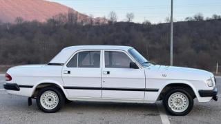 Удивителна автонаходка: Намериха 27-годишна Волга, изглежда като нова СНИМКИ