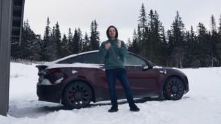 Американец тества Tesla през зимата и остана неприятно изненадан