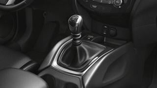 Златно правило за младите шофьори: Кога да смените предавката