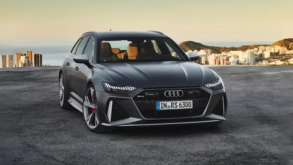 Съставен е списък с 10-те най-бързи семейни автомобила