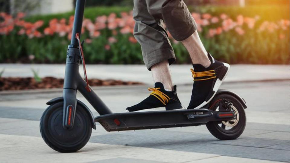 Важни промени за собствениците на електрически тротинетки