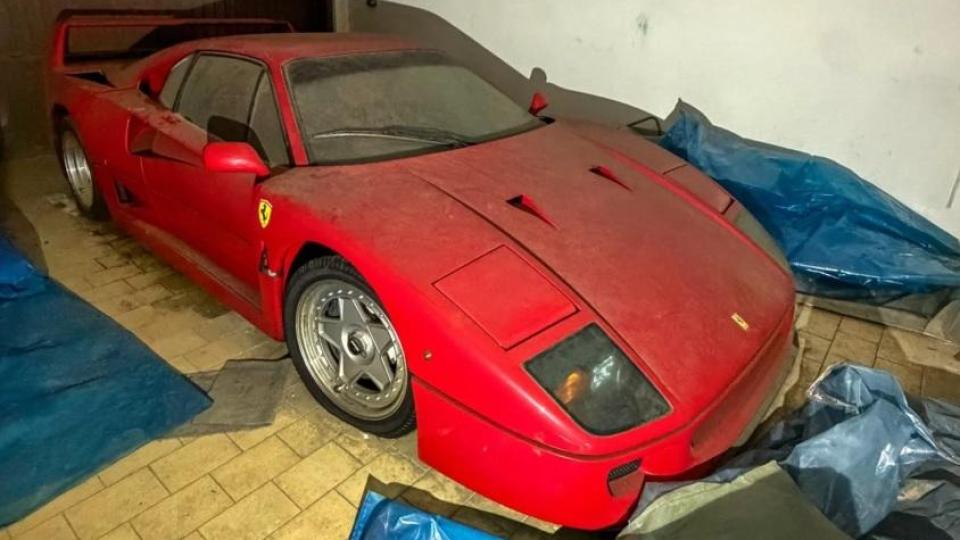 Намериха изоставено Ferrari за $4 млн., което не е излизало на пътя от 35 години Снимки