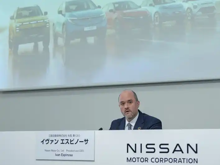 Nissan фалира: Компанията затваря седем фабрики на фона на рекордни загуби