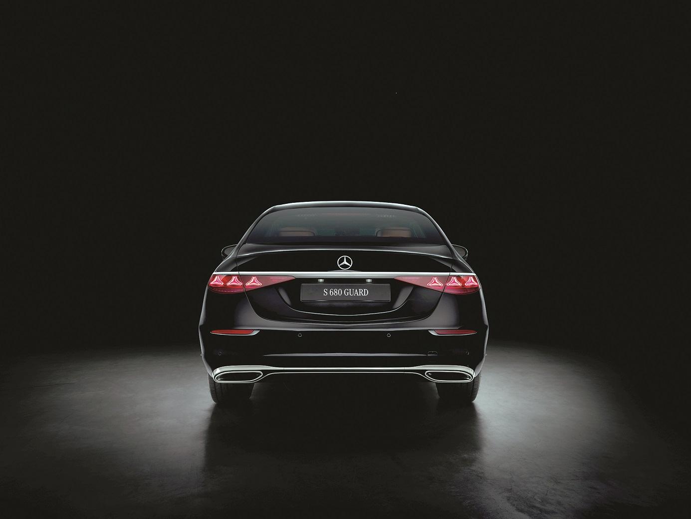 Mercedes S 680 Guard е крепост на колела