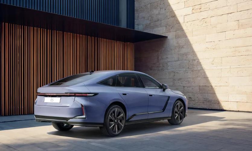Показаха новия Lexus ES, вече е електрически Снимки