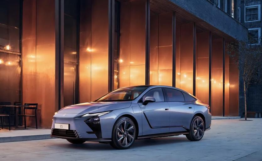Показаха новия Lexus ES, вече е електрически Снимки