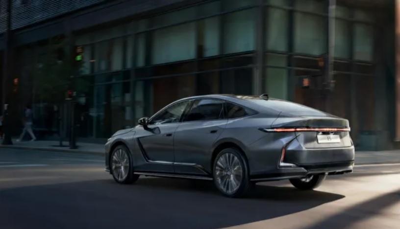 Показаха новия Lexus ES, вече е електрически Снимки