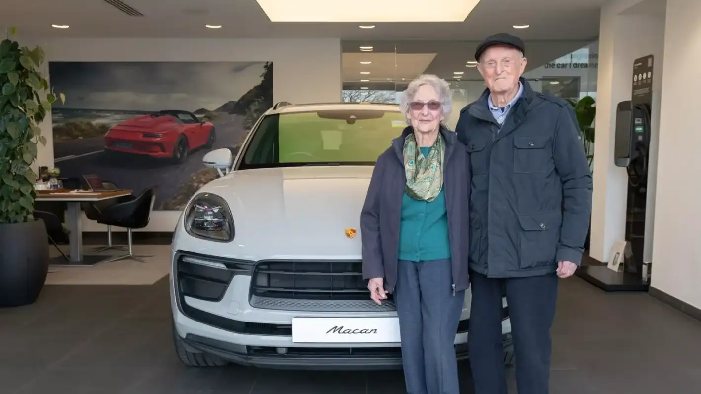92-годишен пенсионер стана собственик на първото си Porsche, вече мисли за второ
