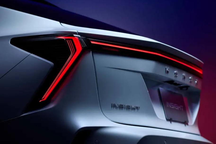 Honda възроди свой известен модел, претърпял е големи промени Снимки