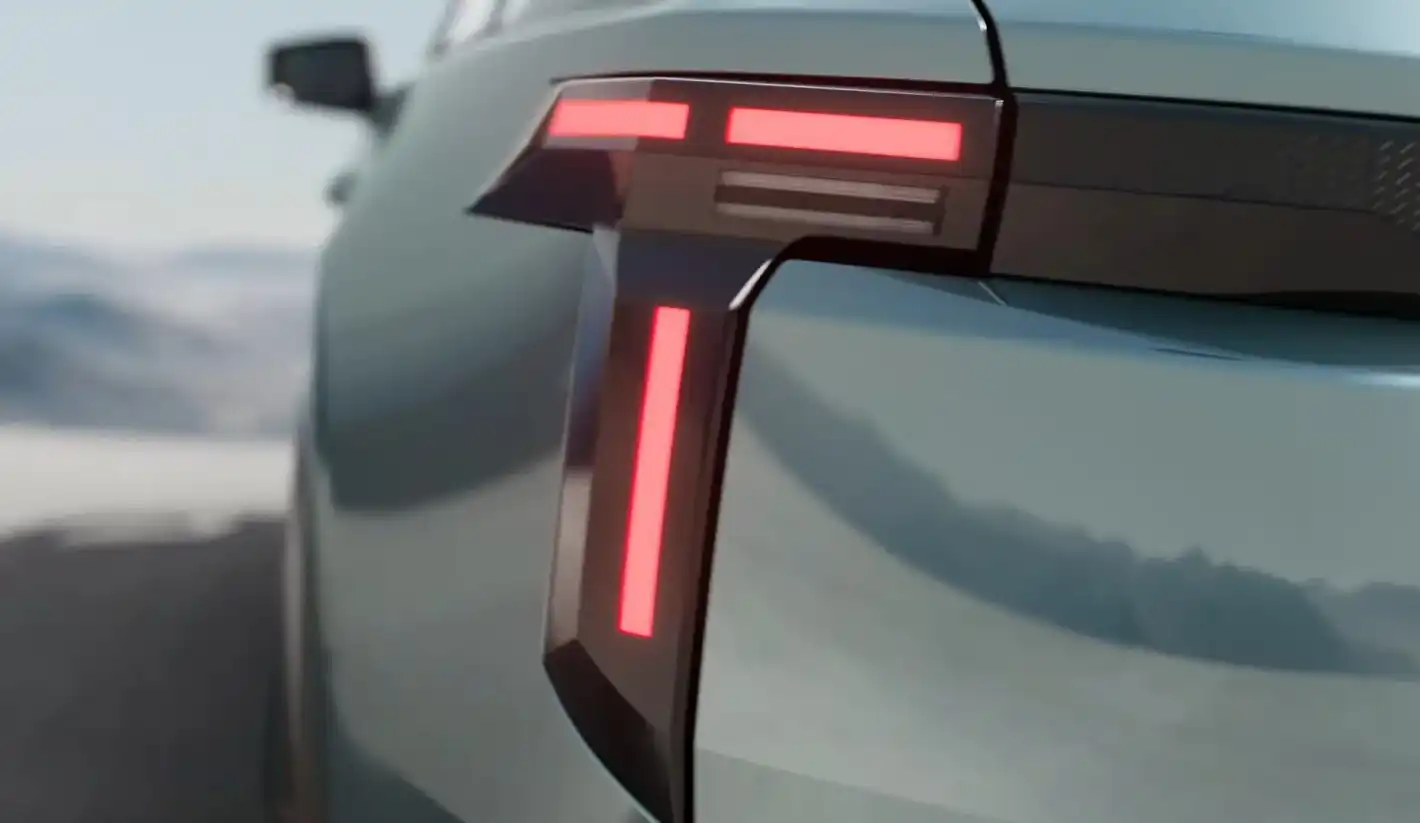 Вместо Renault Megane, Dacia създаде нов достъпен модел