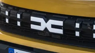 Вместо Renault Megane, Dacia създаде нов достъпен модел