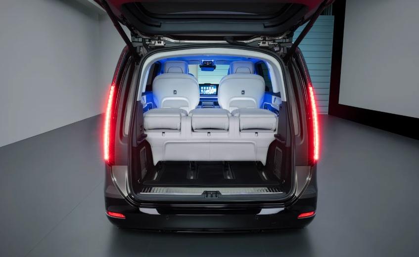По-луксозен и модерен: Показаха новото поколение на минивана Mercedes VLE