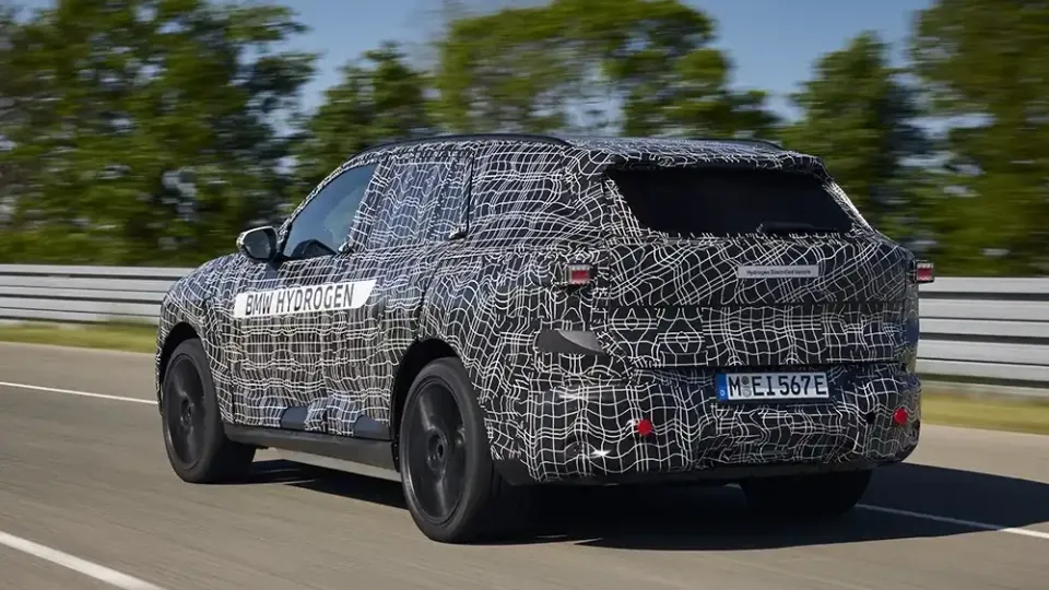 BMW X5 в стил „Нова класа“ е готово да изненада всички