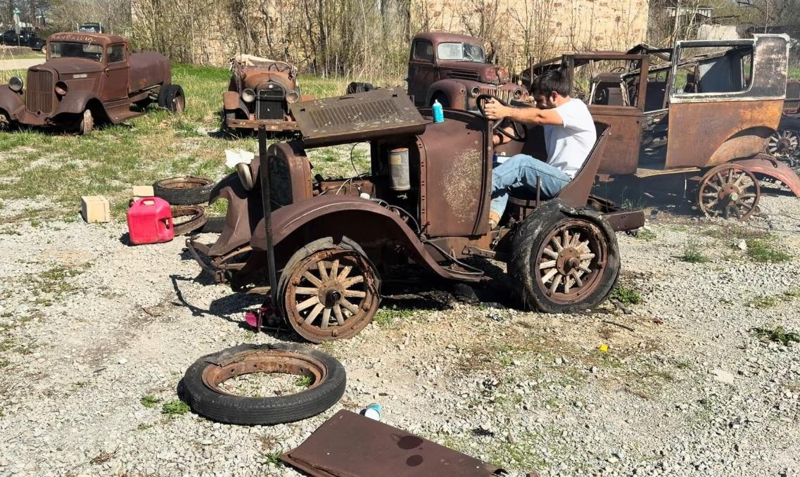Доказателство за качество: Dodge от 1927 г. запали след 60 г. престой на открито