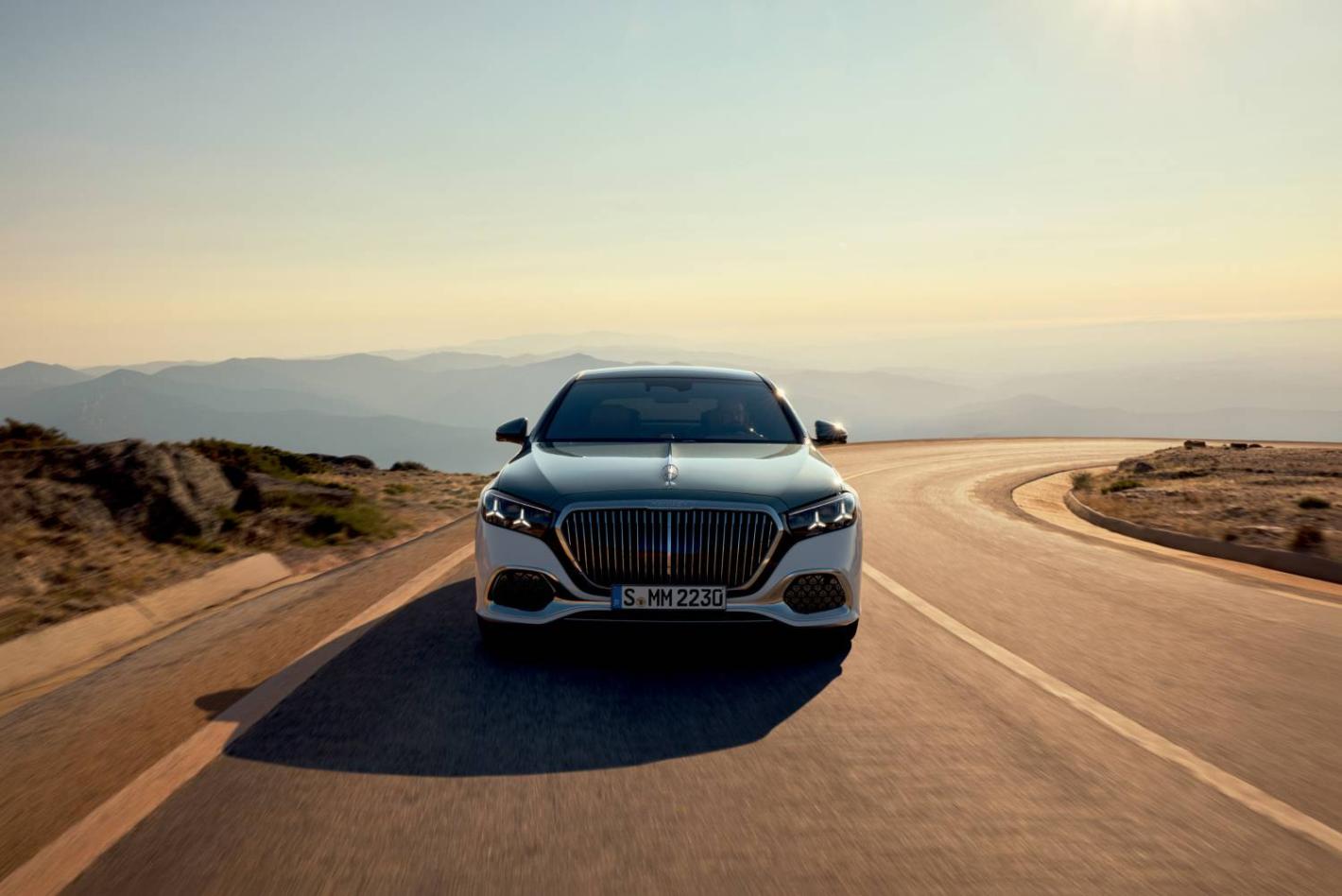 Показаха новия седан Maybach 2026, има по-модерен дизайн и по-мощни двигатели