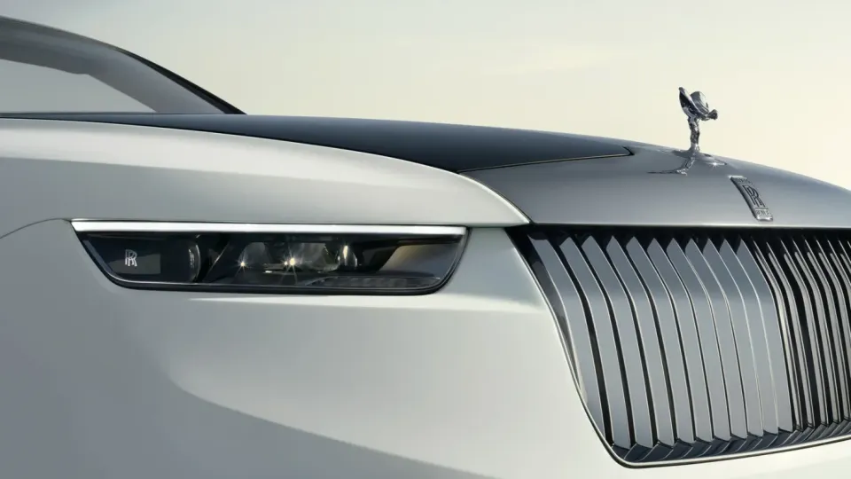Много скъп Rolls-Royce беше сниман в Малайзия