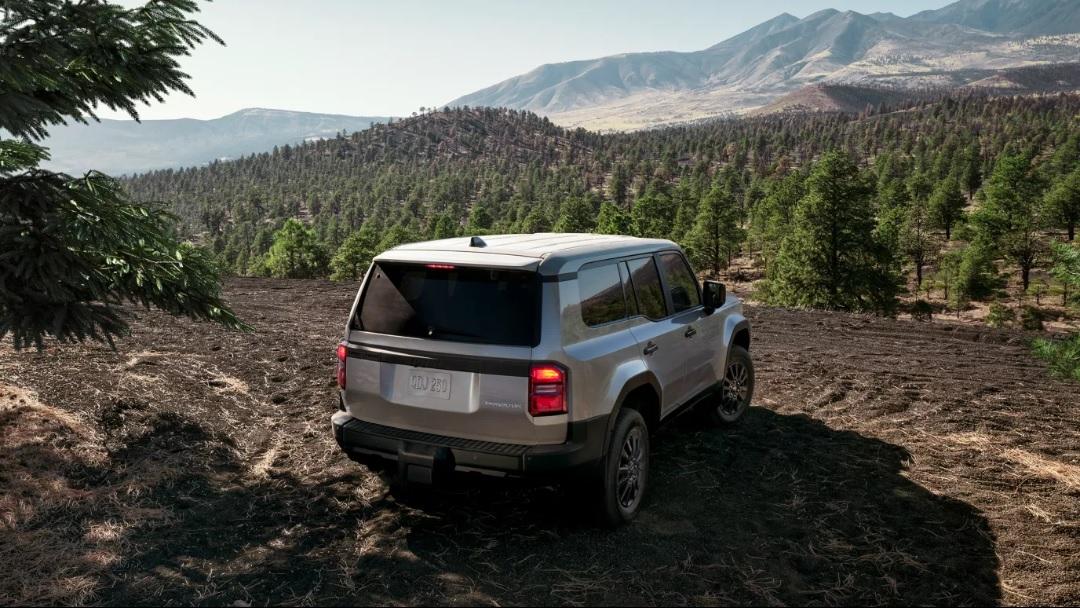 Показаха новата Toyota Land Cruiser, намалява се разликата между нивата на оборудване