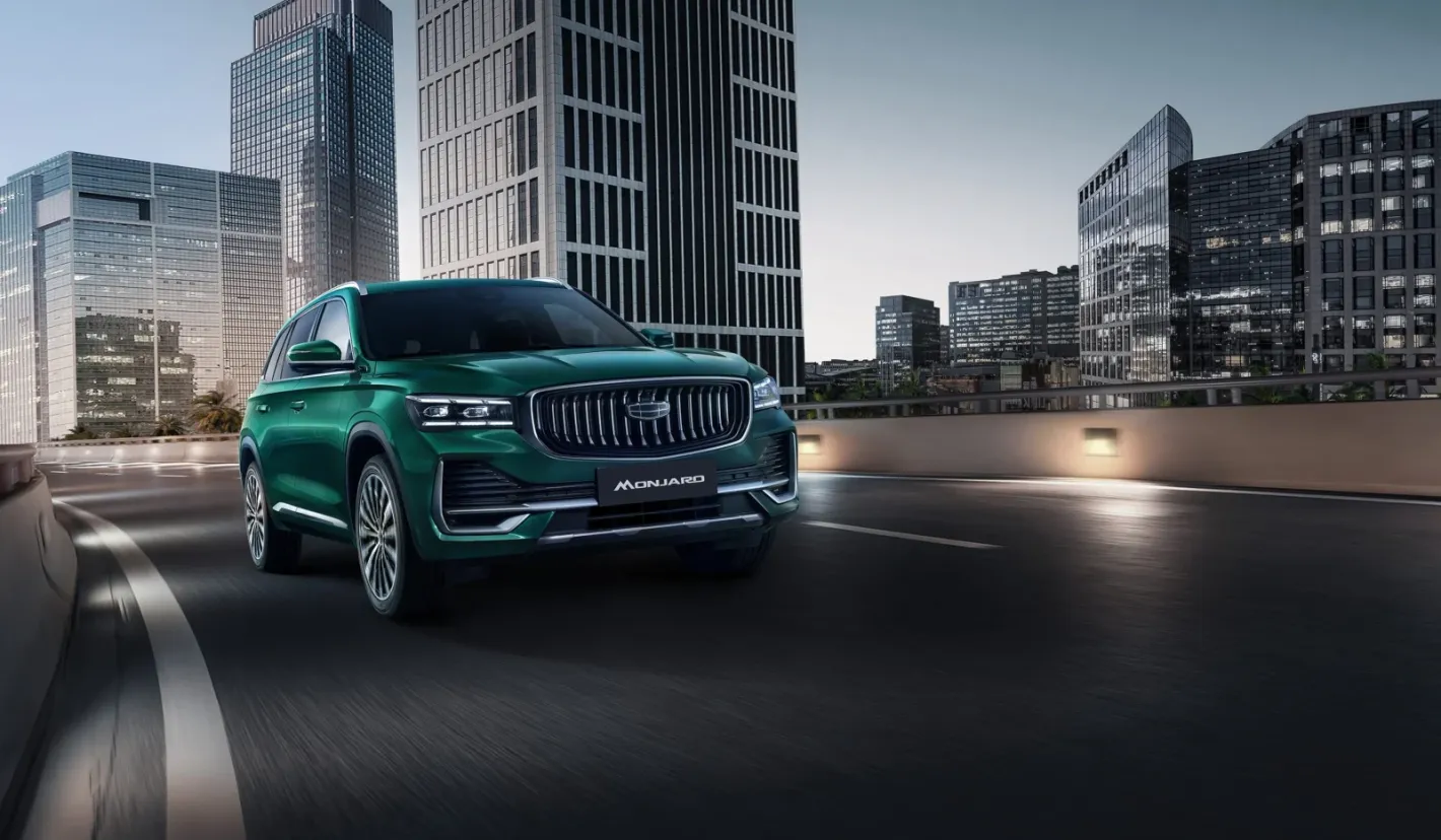 Новият хибрид на Geely поставя рекорд на Гинес за разход на гориво