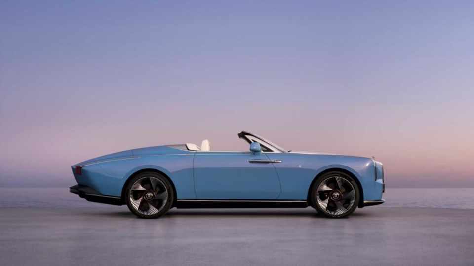 Rolls-Royce представи електрическия Project Nightingale Снимки