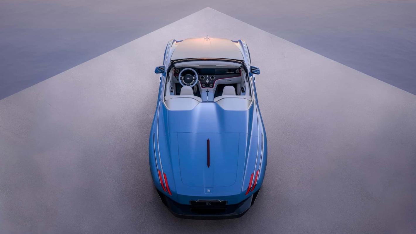 Rolls-Royce представи електрическия Project Nightingale Снимки