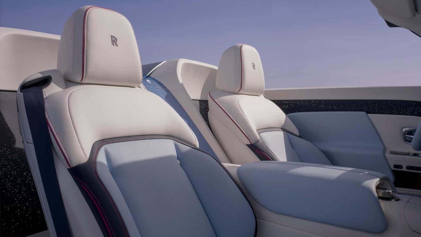 Rolls-Royce представи електрическия Project Nightingale Снимки