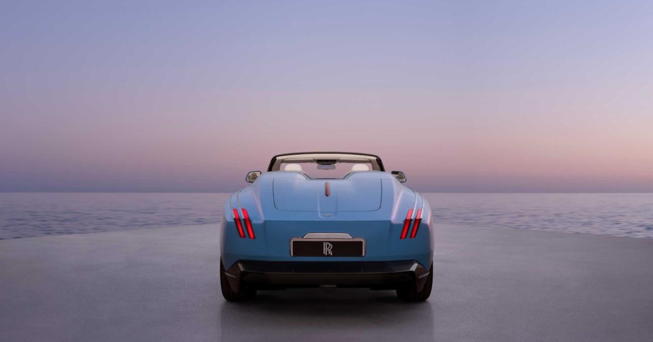 Rolls-Royce представи електрическия Project Nightingale Снимки