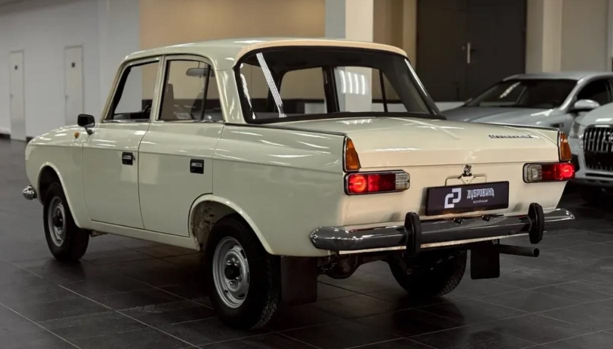 Продава се Москвич-412 от 1991 г. в идеално състояние Снимки