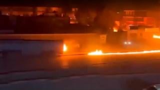 Подборка от зрелищни кадри: Шофьор герой спаси хората като отклони горяща цистерна