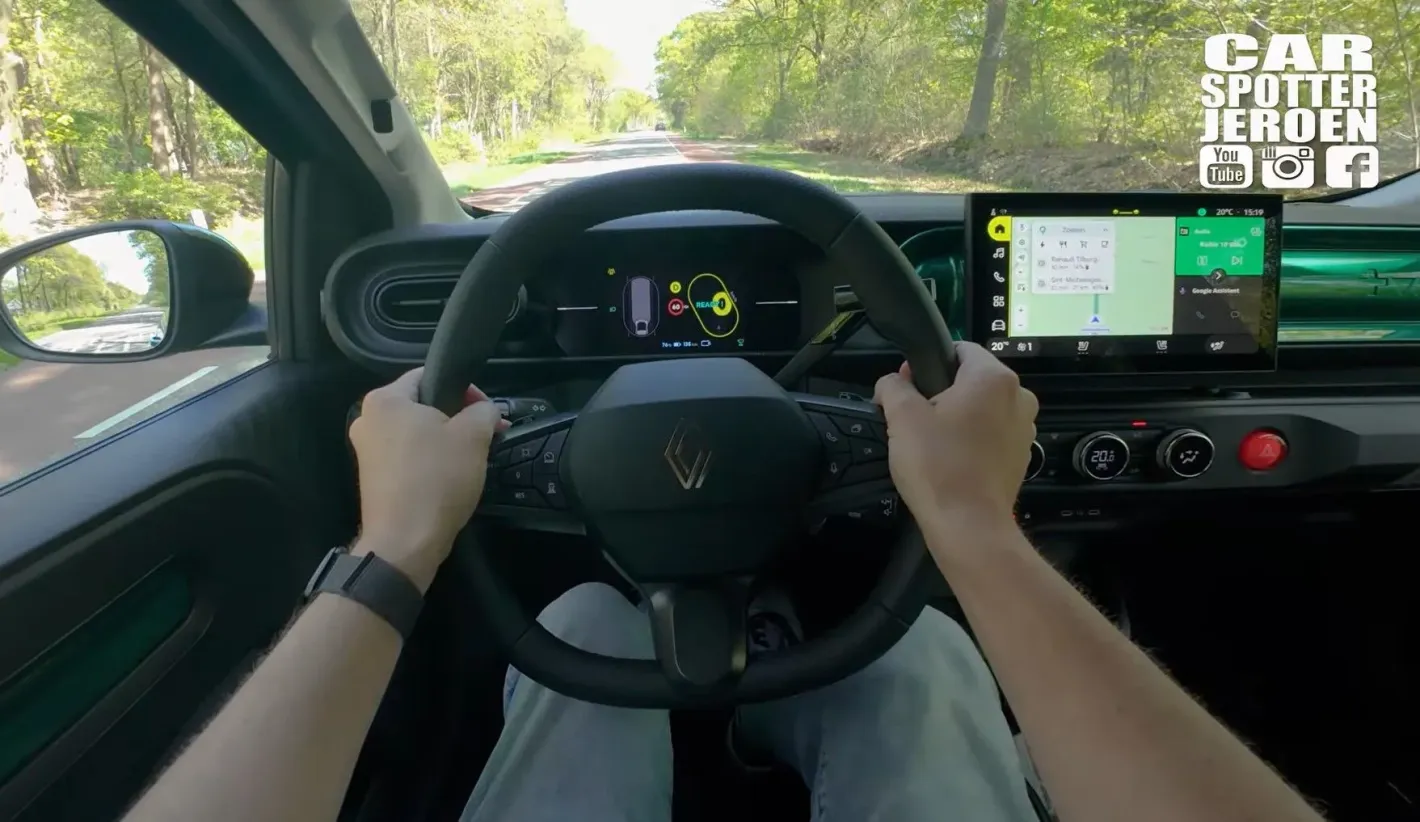 Най-евтиният модел на Renault за 2026 г. разкрит отвътре и отвън