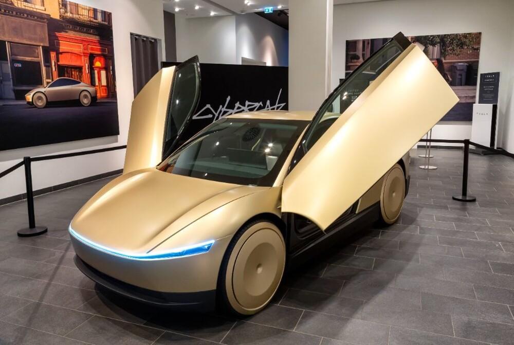 Мъск започна серийното производство на необичайното роботакси Cybercab