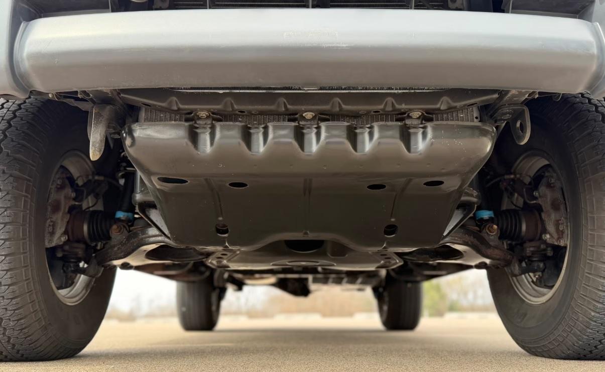 Гост от 90-те: Откриха 30-годишен всъдеход Toyota, като нов е