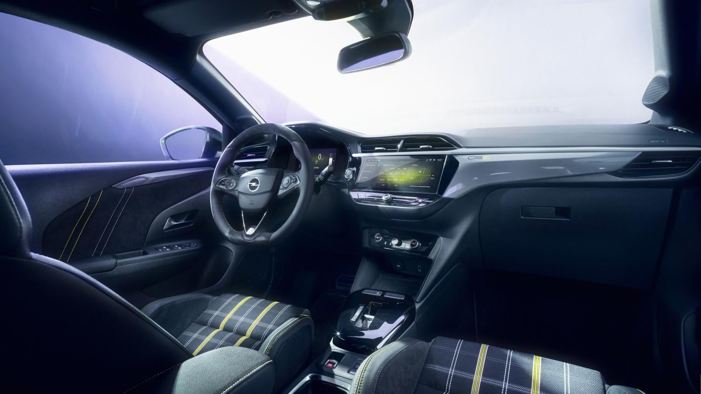 Малка ракета: Opel показа по-бърз конкурент на Mini Cooper Снимки