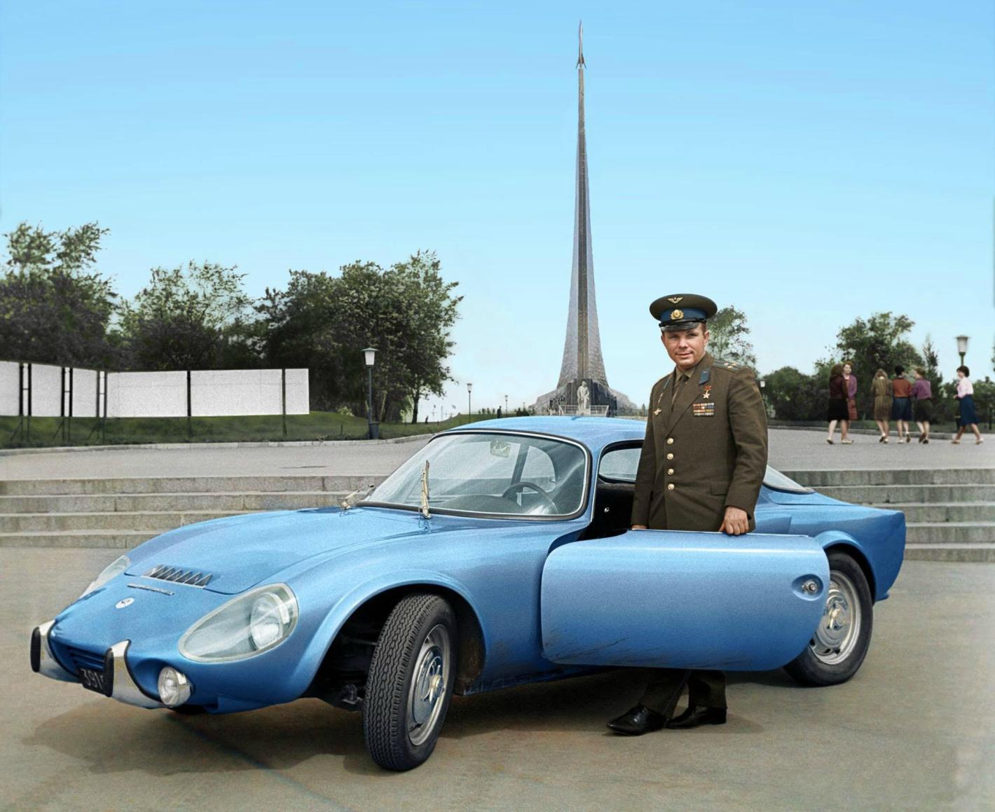 Красивият френски автомобил, на който Гагарин  се радва само година - Matra Bonnet Djet VS