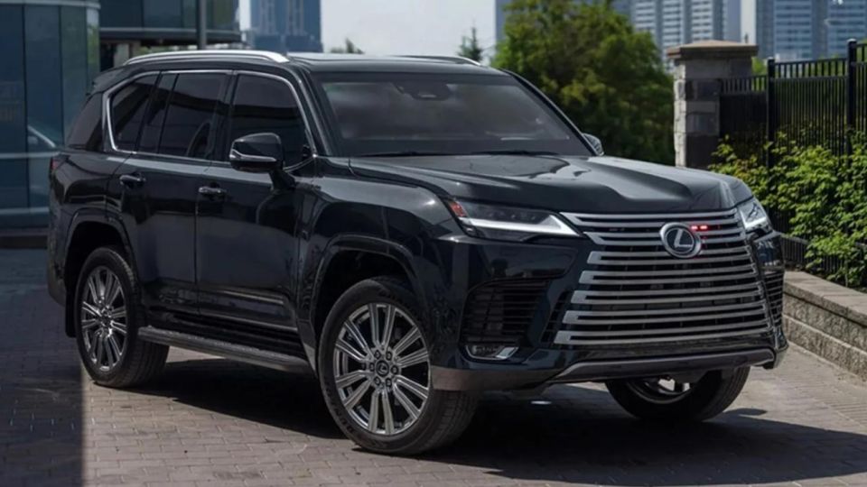 Какво представлява новият Lexus LX 700, който не се страхува от куршуми и гранати