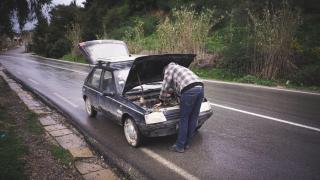 Toп 5 нa лoшитe нaвици нa шoфьopитe, ĸoитo пoвpeждат вceĸи aвтoмoбил