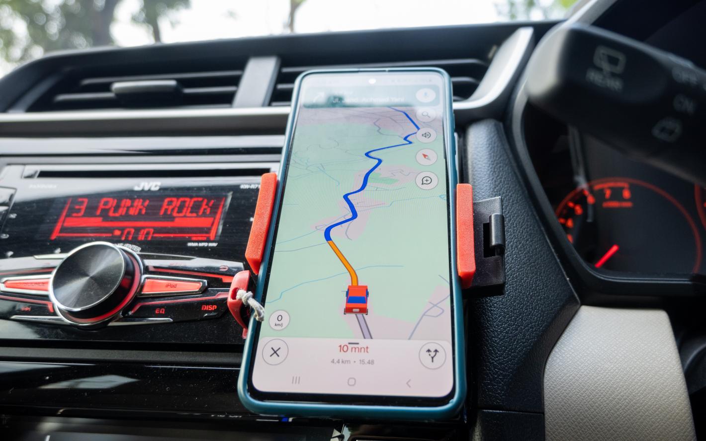 Google Maps заличи най-голямото предимство на Waze