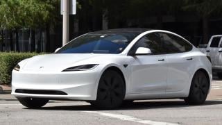 Tesla Model 3 втора ръка: С колко падна цената и какво получавате днес