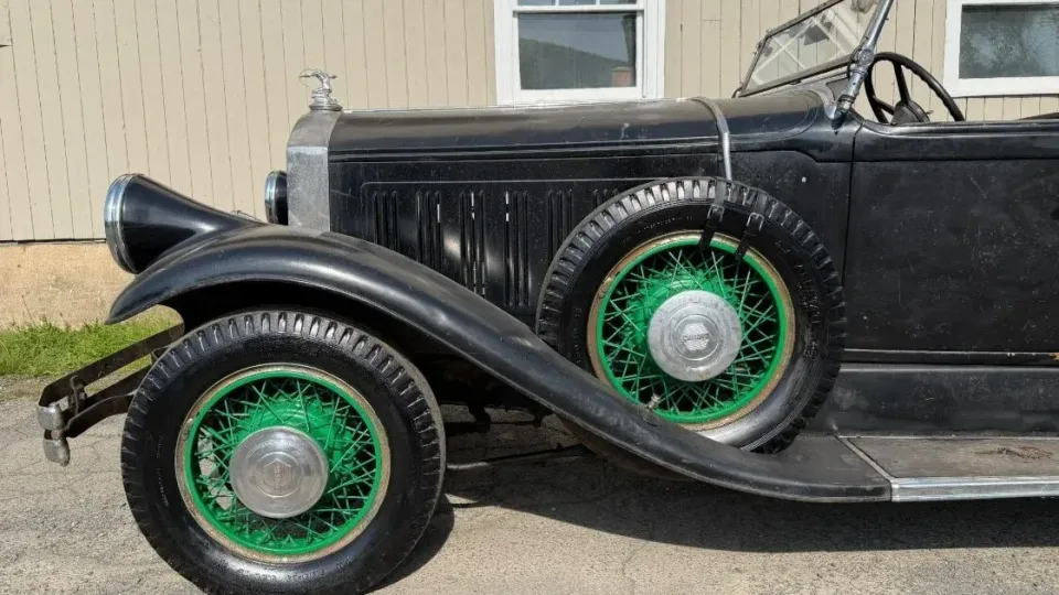 Капсула на времето: Автобижуто Pierce-Arrow Phaeton прекара 77 години в крит гараж