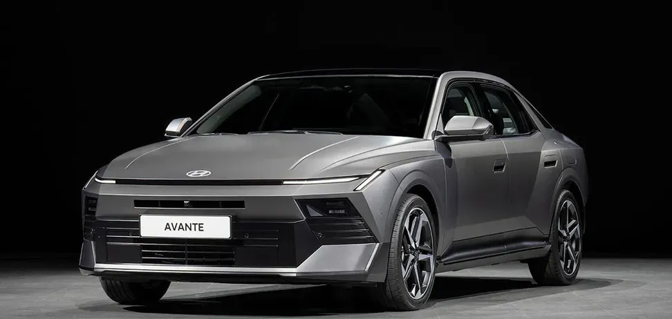 Обновеният Hyundai Elantra порази с външен вид
