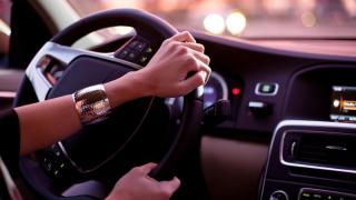 Защо 250 км/ч е максималната скорост за много автомобили: Работата не е в двигателя