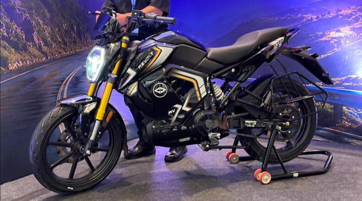 На цената на iPhone: Revolt Motors пусна евтин електрически мотоциклет