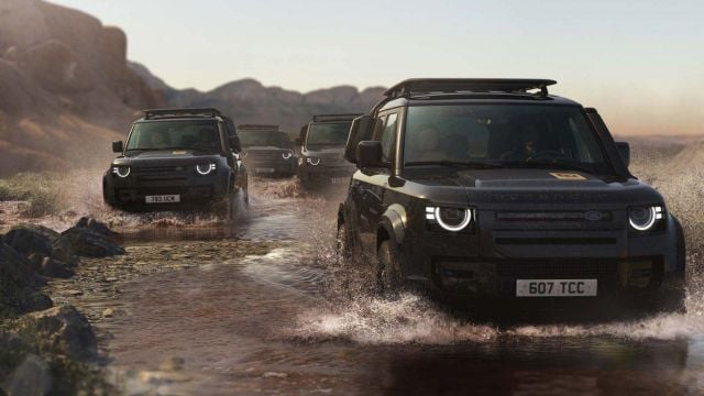 Land Rover представи новия Defender: как се е променил култовият всъдеход