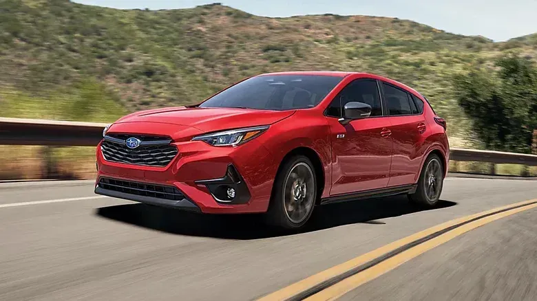 По-добри от Toyota Corolla: 4 високо оценени компактни автомобила