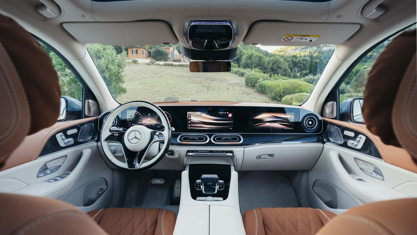 Мощен, луксозен и с уникални детайли: Представиха новия Mercedes-Maybach GLS 680